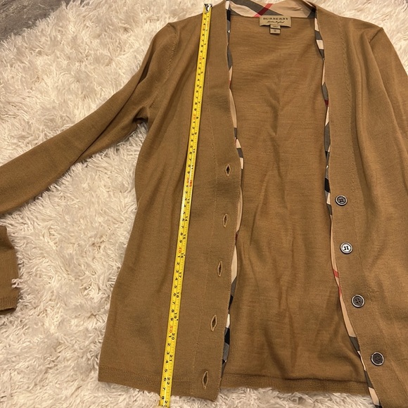Burberry Scalloped Cardigan - Picture 8 of 14